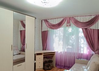 Продаю 1-ком. квартиру, 30 м2, Дмитров, улица Космонавтов, 10