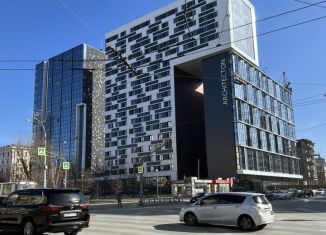 Продажа 2-комнатной квартиры, 82 м2, Екатеринбург, метро Чкаловская, улица Декабристов, 20