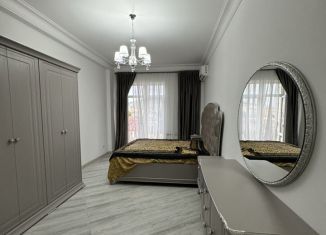 Аренда двухкомнатной квартиры, 95 м2, Дагестан, улица Титова, 144к5