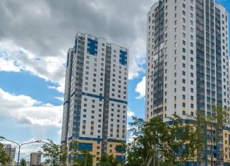 Продам 2-ком. квартиру, 65 м2, Екатеринбург, Заводская улица, 94