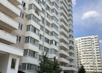 Продам 1-ком. квартиру, 38 м2, Краснодар, Прикубанский округ, улица Героев-Разведчиков, 32