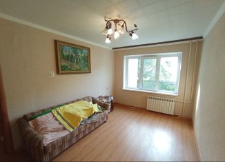 Продается 3-комнатная квартира, 60 м2, Курская область, улица Ватутина, 20