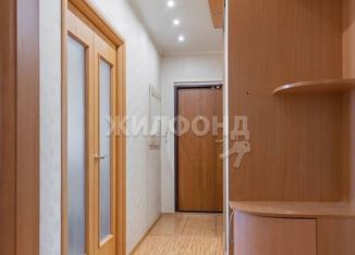 Продается трехкомнатная квартира, 79.2 м2, Новосибирск, метро Студенческая, улица Ватутина, 85