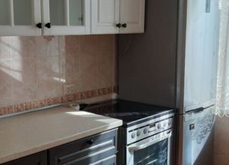 Сдается в аренду 3-ком. квартира, 74 м2, Кемерово, проспект Шахтёров, 85А