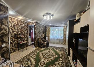 Продается 2-комнатная квартира, 43.3 м2, Ленинск-Кузнецкий, улица Пушкина, 1