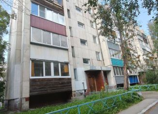 Продается 2-ком. квартира, 50 м2, Челябинск, улица Дружбы, 5