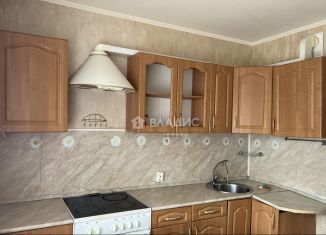 Продам 1-ком. квартиру, 43 м2, Раменское, Дергаевская улица, 26