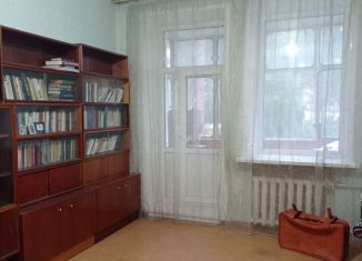 Продаю 2-комнатную квартиру, 56 м2, Красноярский край, Комсомольская улица, 27