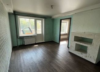 Продажа трехкомнатной квартиры, 60 м2, Абакан, Пирятинская улица, 6