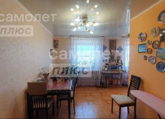 Продам 2-ком. квартиру, 45 м2, Астрахань, Звёздная улица, 63