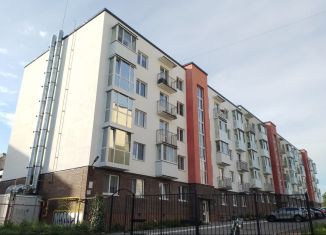 Продается трехкомнатная квартира, 74 м2, Пермский край, улица Уральских Танкистов, 8