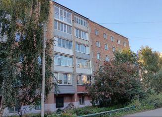 Продаю двухкомнатную квартиру, 40.8 м2, Омск, улица Сергея Лазо, 18, Октябрьский округ