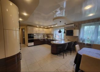 Трехкомнатная квартира на продажу, 111.9 м2, Приморский край, Камский переулок, 2