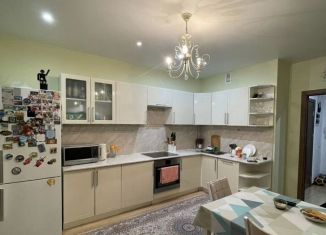 Продается двухкомнатная квартира, 58 м2, Кудрово, проспект Строителей, 2