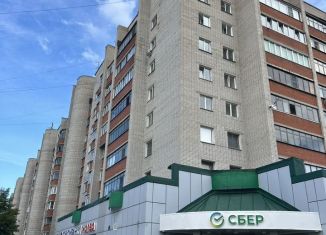 Продажа четырехкомнатной квартиры, 92 м2, Новоалтайск, 8-й микрорайон, 1/2