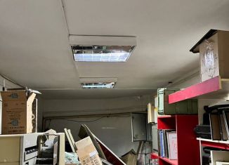 Продается трехкомнатная квартира, 100 м2, Махачкала, улица Дахадаева, 9