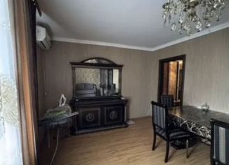 Двухкомнатная квартира на продажу, 52 м2, Кизляр, улица Ленина, 2