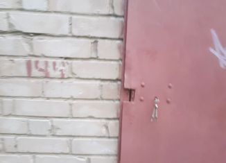 Продаю гараж, 12 м2, Киров, Ульяновская улица, 45Г