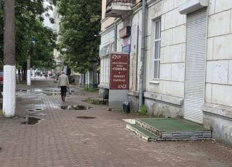 Продаю торговую площадь, 70 м2, Тверь, проспект Калинина, 12