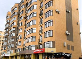 Продается трехкомнатная квартира, 112 м2, Ставрополь, улица Дзержинского, 138