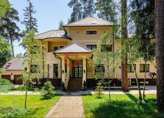 Продам дом, 850 м2, деревня Дунино