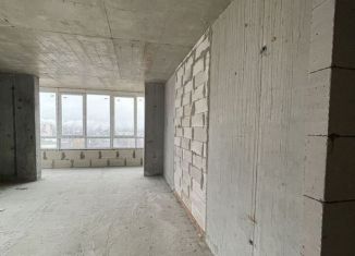 Продаю четырехкомнатную квартиру, 100 м2, Махачкала, проспект Насрутдинова, 185