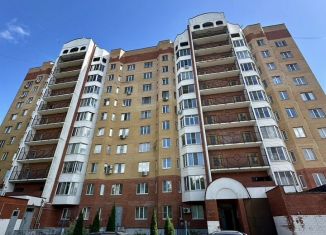 Продажа 3-ком. квартиры, 91.7 м2, Вязьма, улица Маяковского, 5