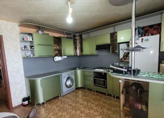 Продажа 2-ком. квартиры, 70 м2, Лиски, улица Алексея Науменко, 9