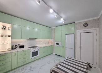 Сдаю 2-ком. квартиру, 58 м2, Краснодар, микрорайон Достояние, улица Григория Булгакова, 16