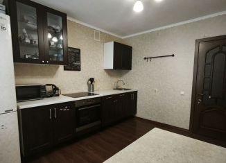 Сдаю 1-ком. квартиру, 42 м2, Республика Башкортостан, улица Академика Ураксина, 3