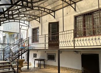 Продам помещение свободного назначения, 140 м2, Махачкала, проспект Петра I, 107