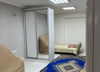 Аренда 1-ком. квартиры, 40 м2, Махачкала, улица Гагарина, 43А