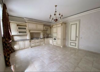 Продажа 2-ком. квартиры, 130 м2, Дагестан, проспект Петра I, 107Ек1