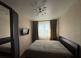 Сдам в аренду 2-ком. квартиру, 57 м2, Калининград, улица Виллима Фермора, 5