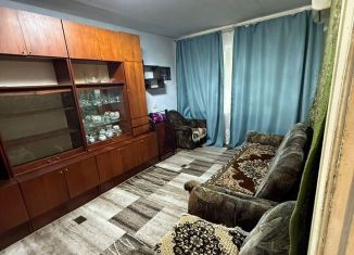 Сдается в аренду двухкомнатная квартира, 44 м2, Краснодар, улица Айвазовского, 50, микрорайон Черемушки