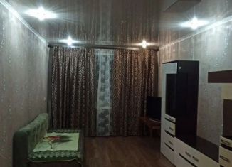 Сдаю в аренду 2-ком. квартиру, 45 м2, Республика Башкортостан, улица Сазонова, 8