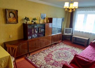 Сдаю 3-комнатную квартиру, 58 м2, Мурманск, Гвардейская улица, 15