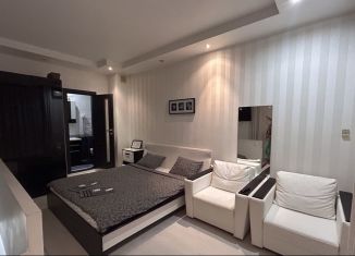 Сдам в аренду двухкомнатную квартиру, 65 м2, Лобня, Светлая улица, 1А