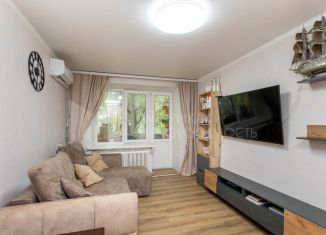 Продам 2-комнатную квартиру, 43.7 м2, Тюмень, улица Будённого, 6