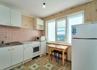 Продаю 2-ком. квартиру, 45 м2, Краснодар, микрорайон Черемушки, улица Селезнёва, 120