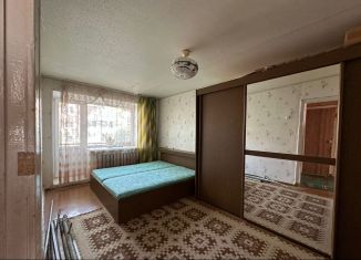 Продается трехкомнатная квартира, 60.9 м2, Воткинск, улица 1 Мая, 133