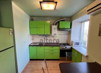 Продается двухкомнатная квартира, 43.2 м2, Татарстан, улица Гагарина, 47