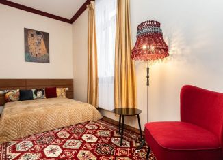 Продаю 2-комнатную квартиру, 56 м2, Калининград, улица Сержанта Колоскова, 1А