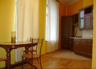 Сдается в аренду 1-комнатная квартира, 42 м2, Санкт-Петербург, набережная канала Грибоедова, 65-67