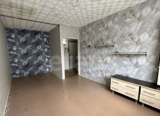 Продаю 1-ком. квартиру, 35.6 м2, Салават, улица Островского, 69