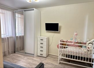 Продам 2-ком. квартиру, 40 м2, поселок городского типа Аксубаево, улица Ленина, 14