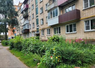 Продам трехкомнатную квартиру, 60.2 м2, Обнинск, улица Гурьянова, 25