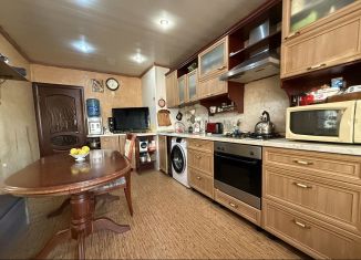 Трехкомнатная квартира на продажу, 82 м2, Ростов-на-Дону, улица Думенко