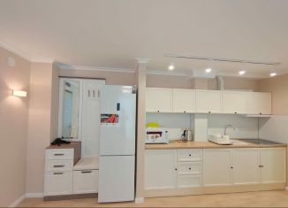 Сдам двухкомнатную квартиру, 38 м2, посёлок городского типа Дагомыс, Ленинградская улица, 7А