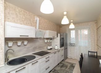 Продаю трехкомнатную квартиру, 58.2 м2, Тюмень, улица Голышева, 4, ЖК Роза ММС